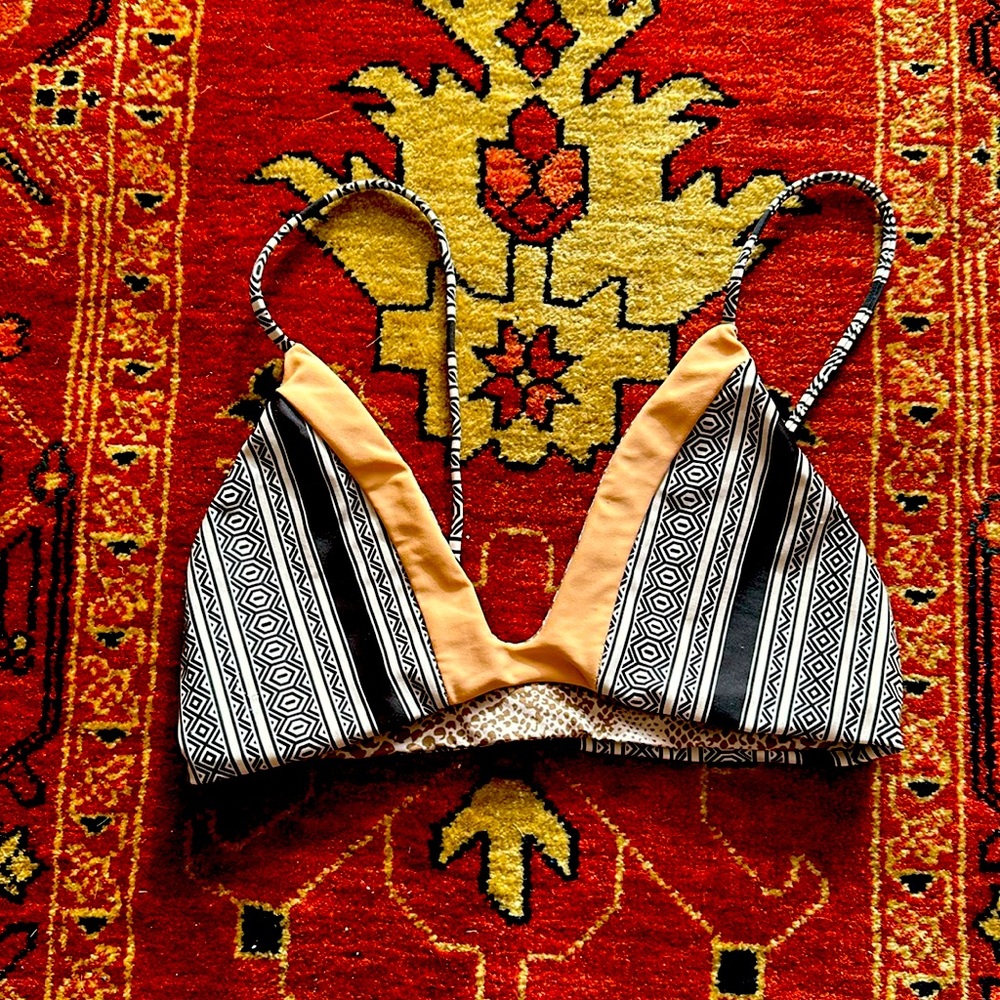 Acacia bikini top size large